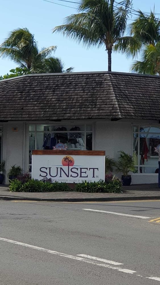 Sunset Boulevard Beachfront Apartment photo 7
