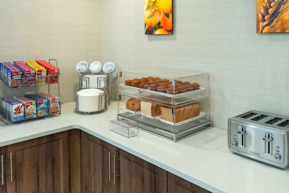 Comfort Inn and Suites photo 7