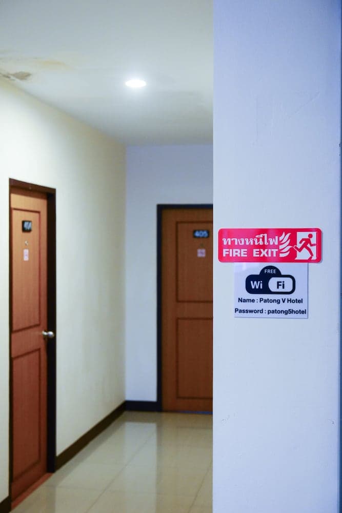 Patong V Hotel photo 9