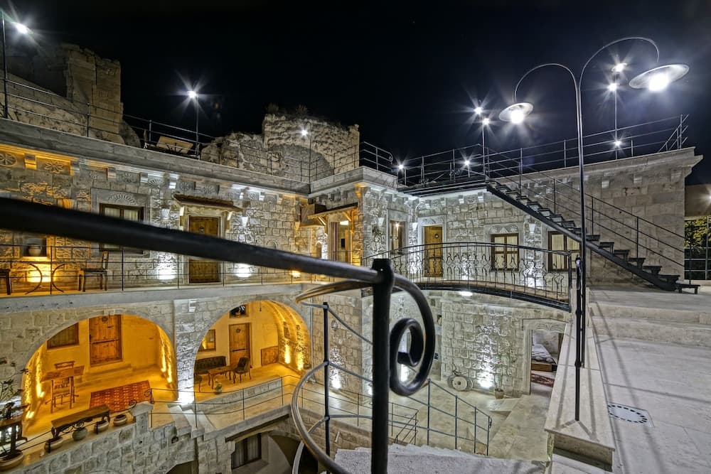 Risus Cave Suites photo 4