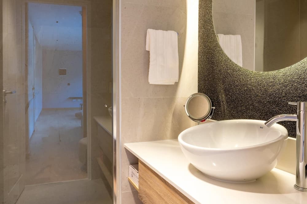 Radisson Blu Bariloche photo 2