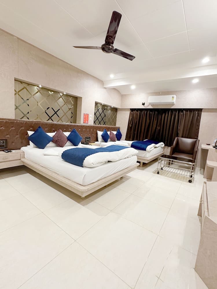 Saibaba International Hotel photo 6