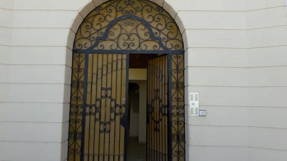 Rent Apartment In Tunis photo 9