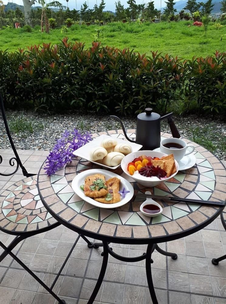 Chulu Manor Hotel photo 4