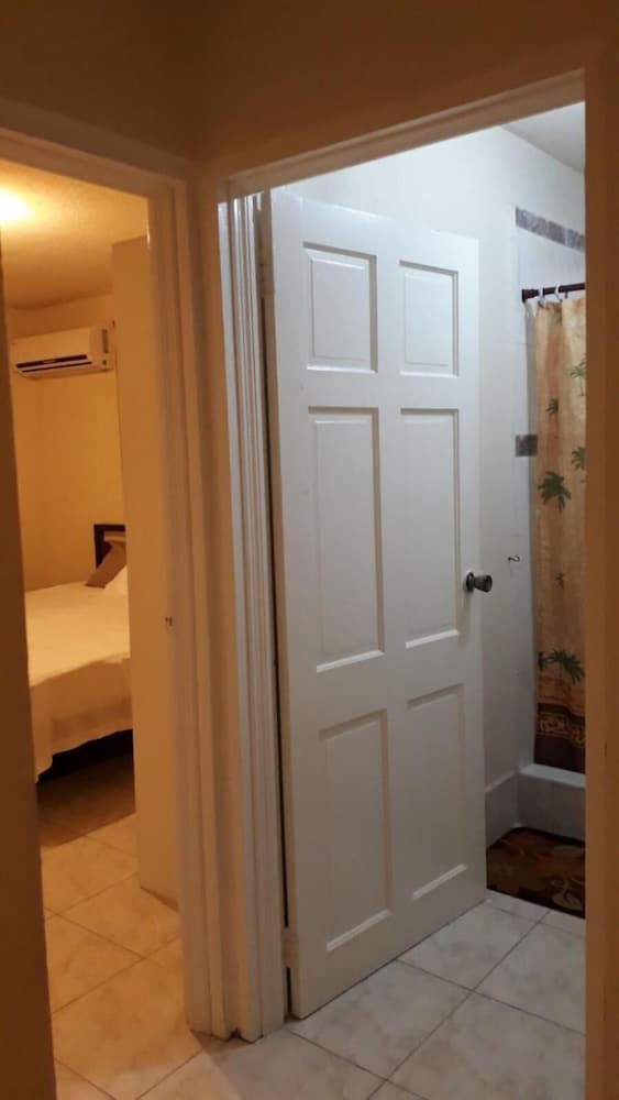Haven House Apartments photo 9