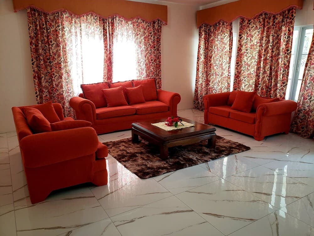 Chateau's Tranquil Apartments photo 4