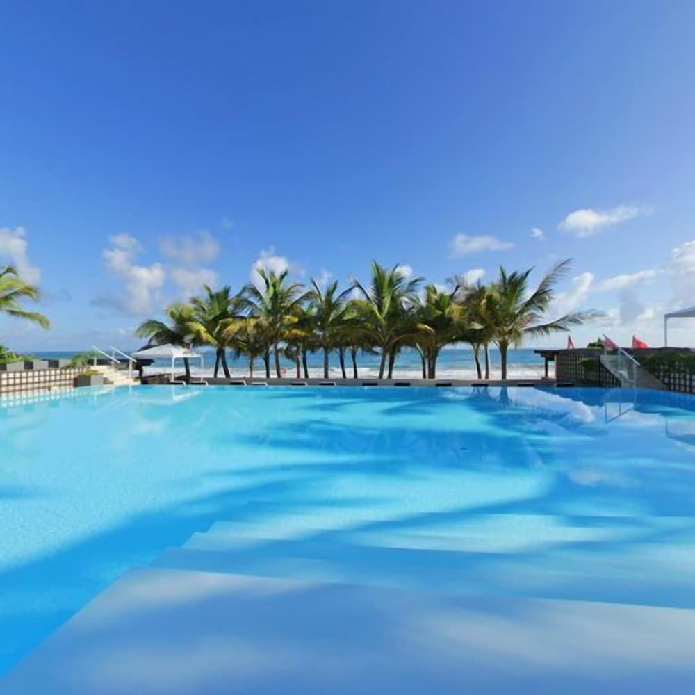 Millennium Resort & Spa photo 2