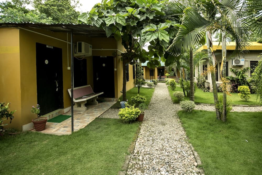 Sauraha Nana Hotel photo 5