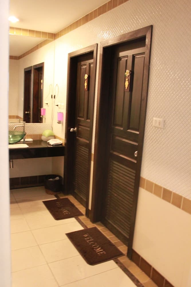 14 Place photo 8