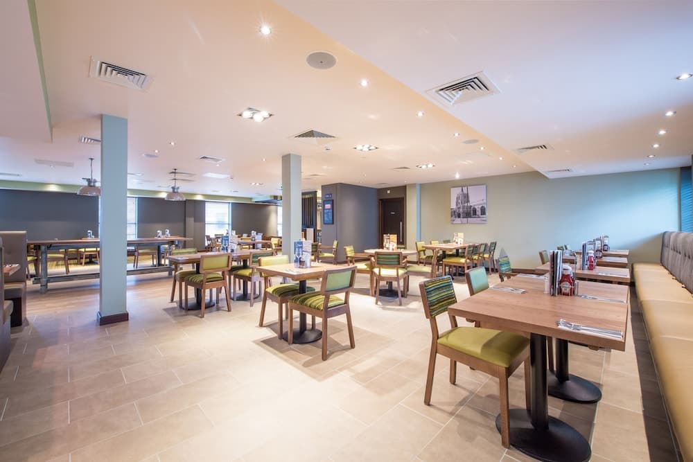 Premier Inn Chelmsford City Centre photo 7