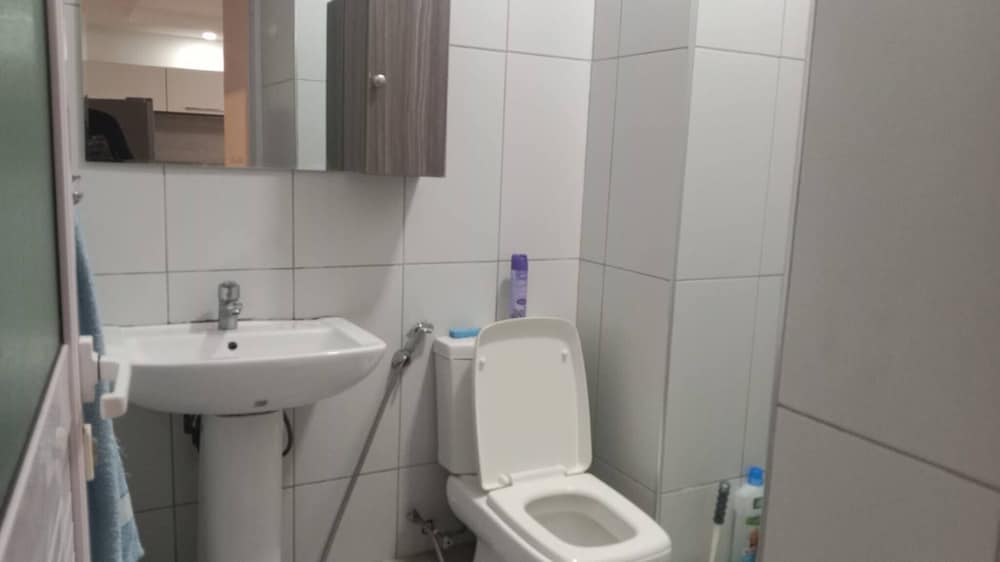 2 Bedroom Apartment With 2 Pools photo 2