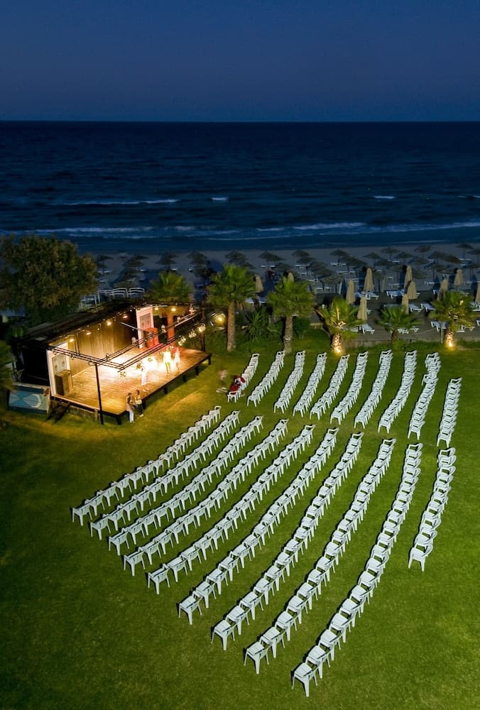 meeting & event spaces