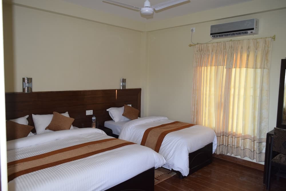 Chitwan Village Resort photo 3