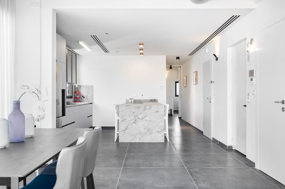 Top TLV Grand Suites photo 4