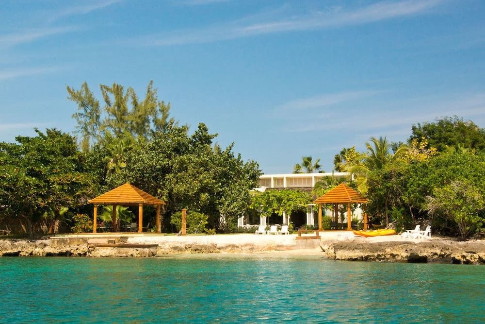 Seagrapes 5br by Jamaican Treasures photo 9