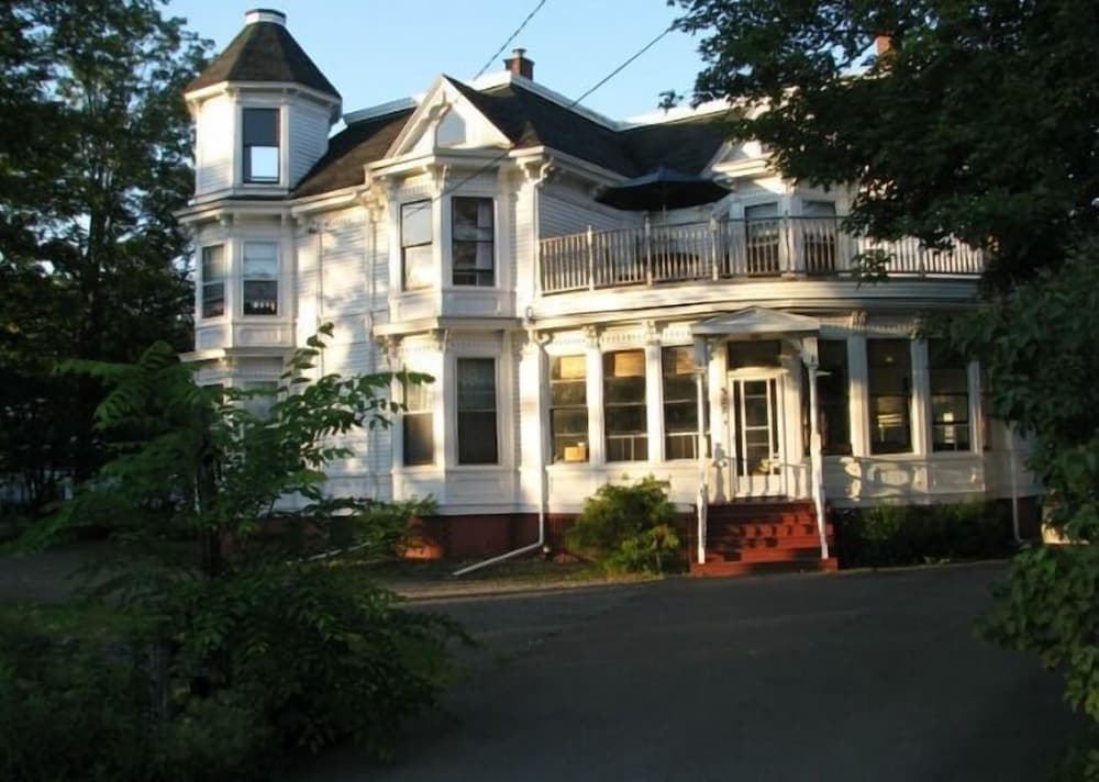 Evangeline's Tower Bed & Breakfast