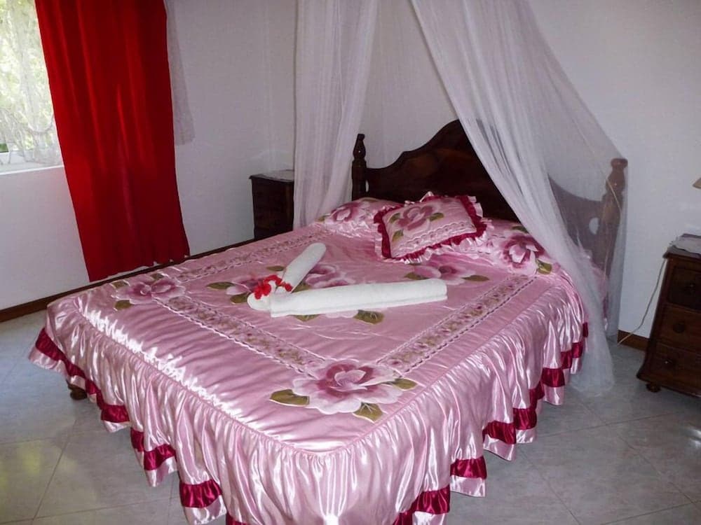 Chez Muriel Guest House photo 7