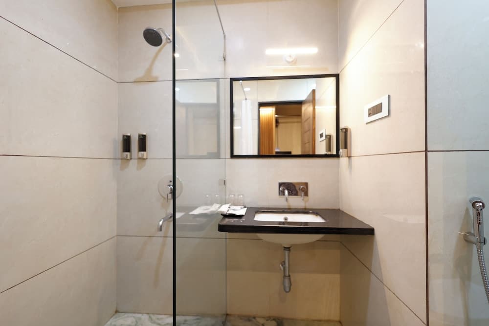 HOTEL DOLPHIN GRAND photo 2