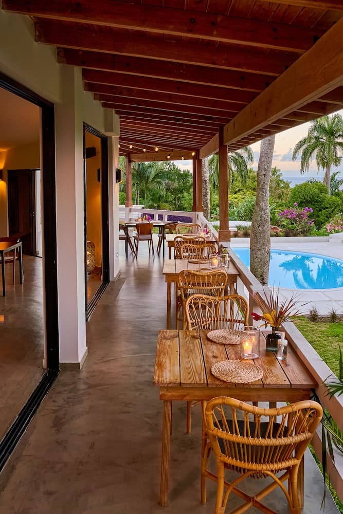 Catalina Tropical Lodge photo 3