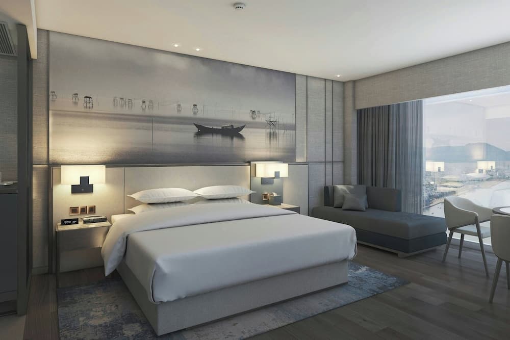 Courtyard by Marriott Danang Han River photo 8