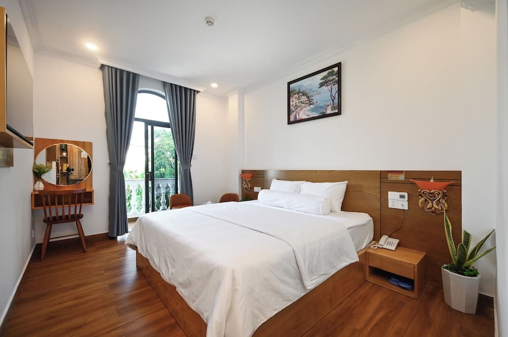 Ly Ly Hotel 2 photo 9