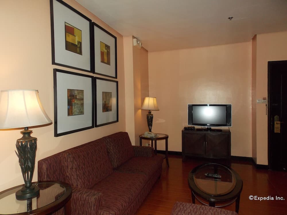 Planta Centro Bacolod Hotel & Residences photo 4