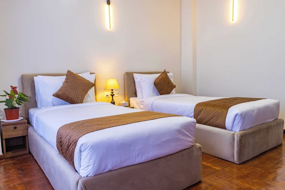 Mhendo Hotel & Studio Suites