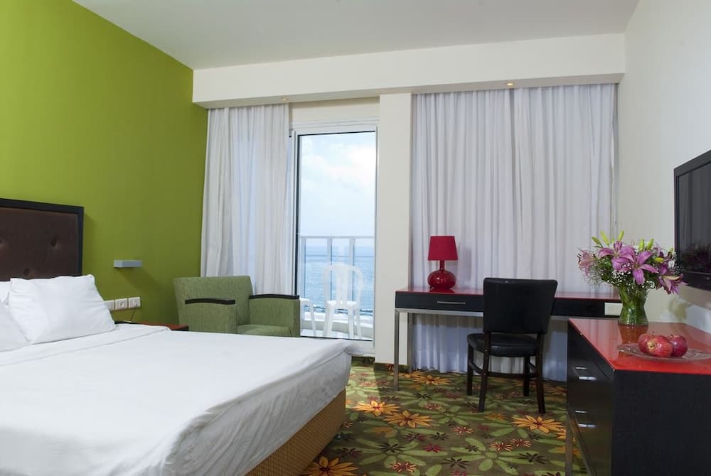 Madison Hotel Nahariya photo 7