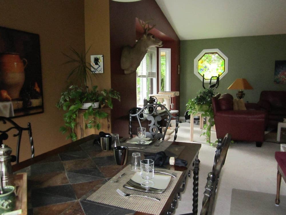 Creekside B & B photo 3