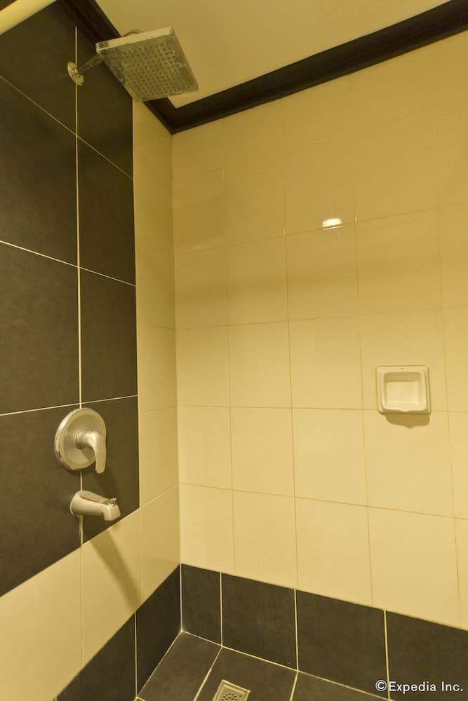 Richmond Plaza Hotel photo 9