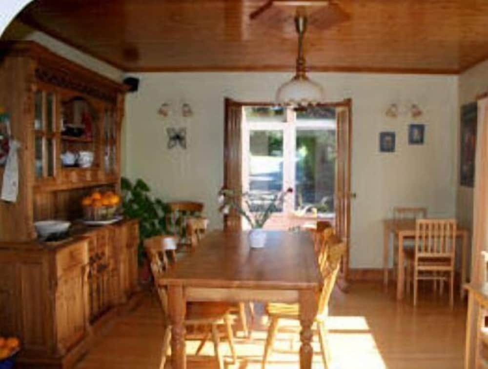 Sunville House photo 3