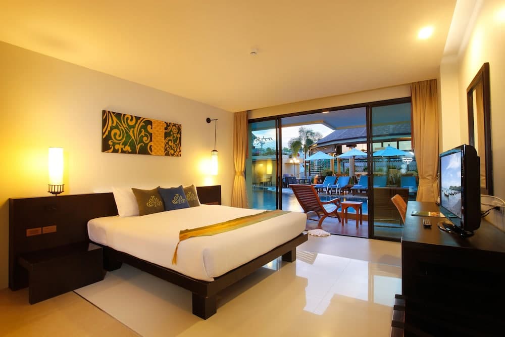 Palmyra Patong Resort photo 6
