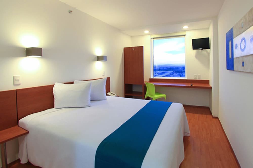 One Querétaro Aeropuerto Hotel photo 5