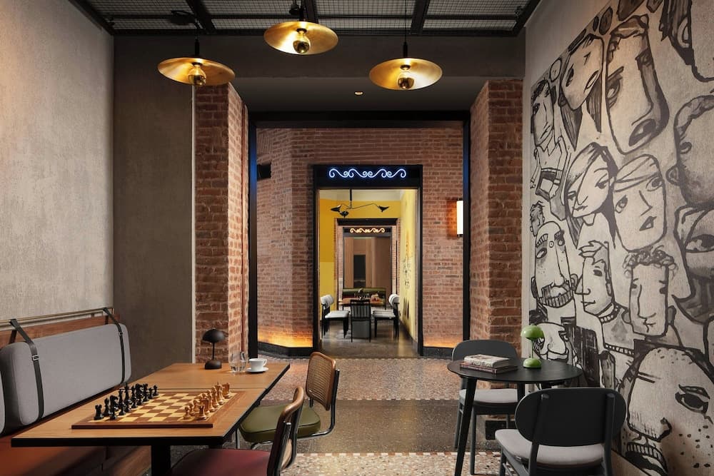 Moxy Istanbul Taksim photo 5
