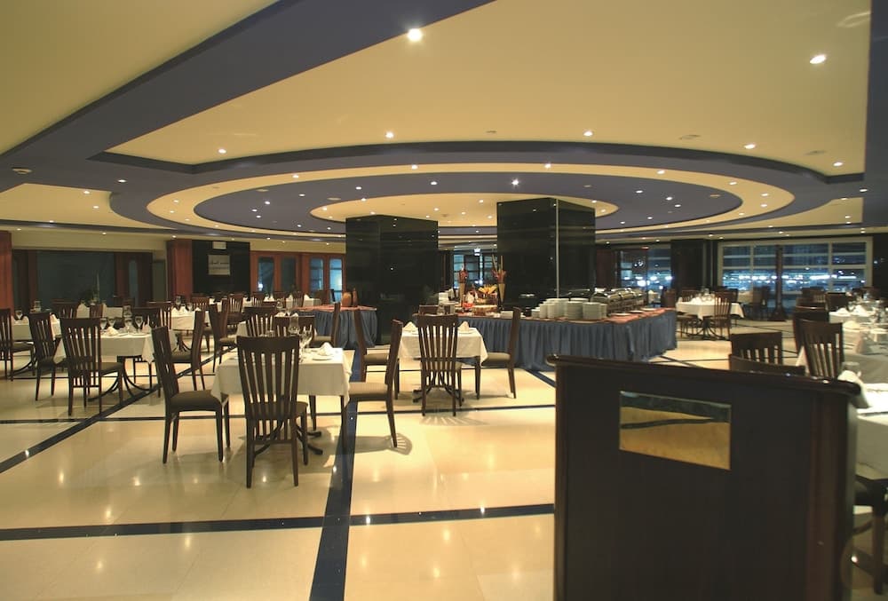 Anwar Al Madinah Mövenpick Hotel photo 7
