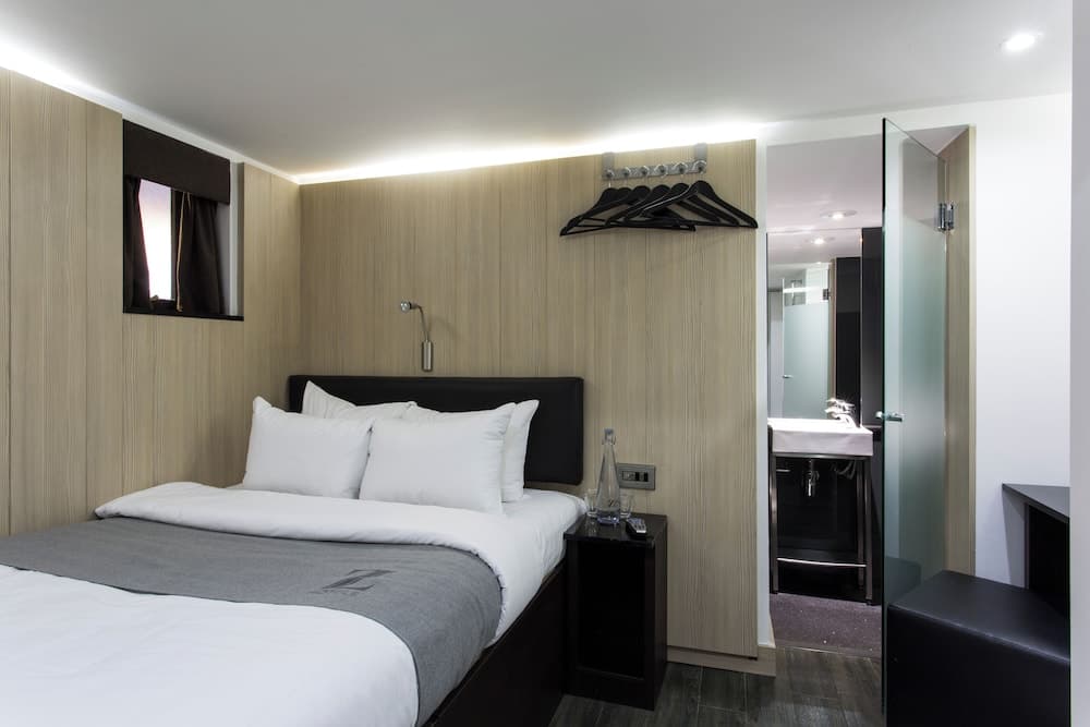 The Z Hotel Soho photo 2