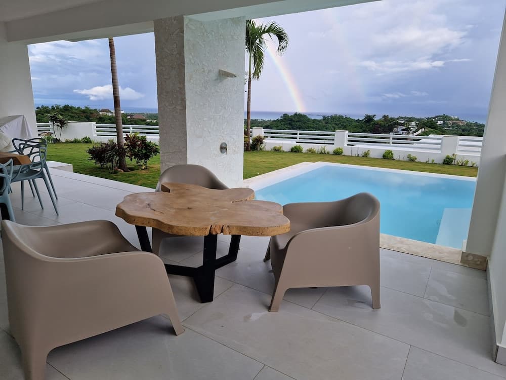 Sunset Villa with Infinity Pool photo 5
