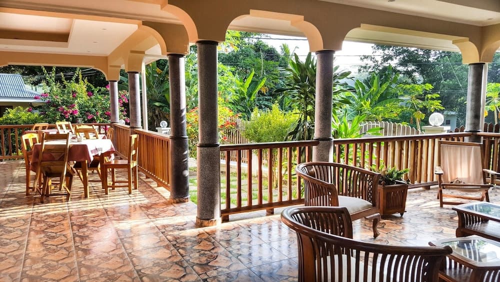 Bernique Guest House photo 9