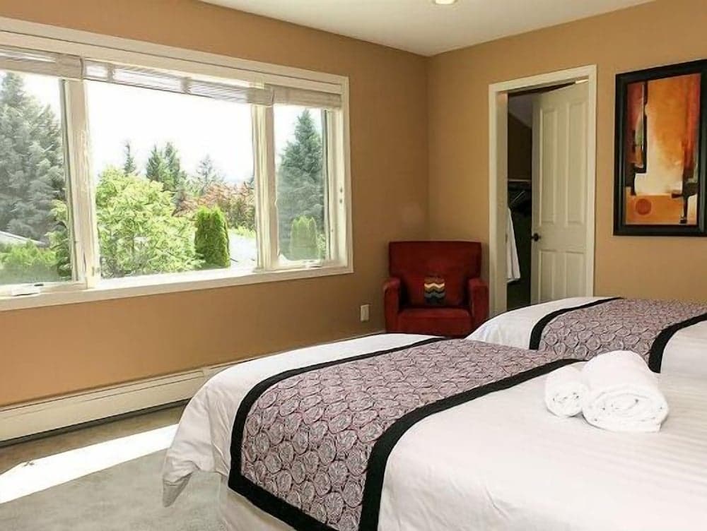 A View of the Lake Bed & Breakfast photo 9