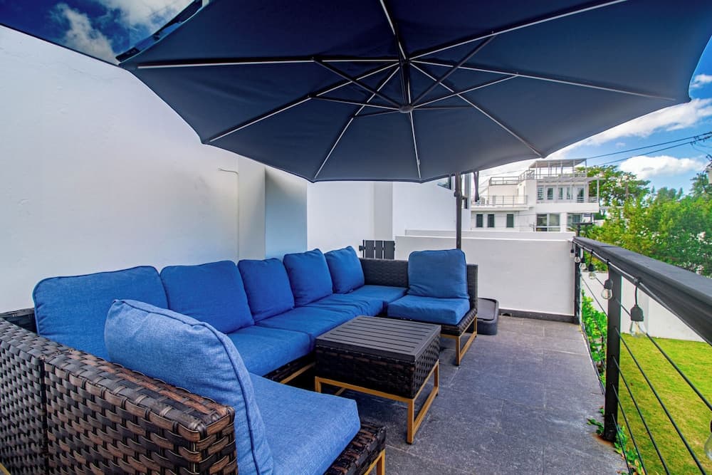 Villa Azure Ocean Suites photo 8