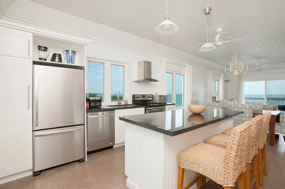 Buttonwood Reserve 2C photo 9