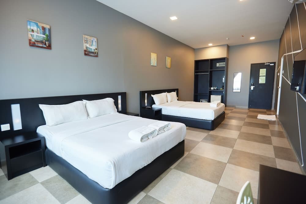 Elite Hotel Muar photo 2