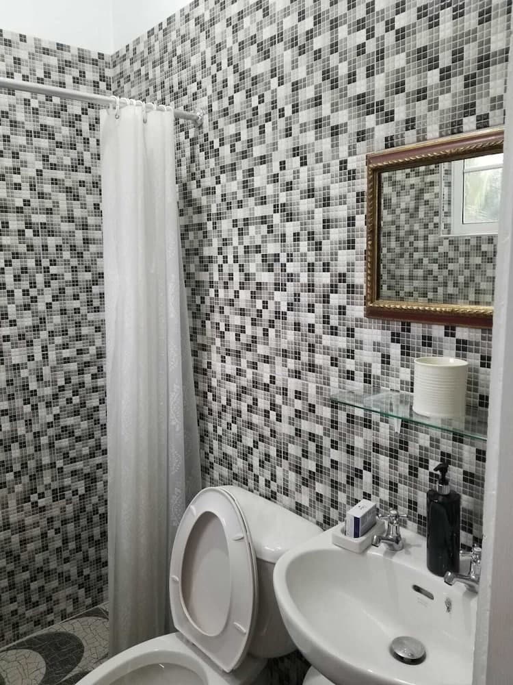 Thebreeze can Accommodate up to 30 People photo 7