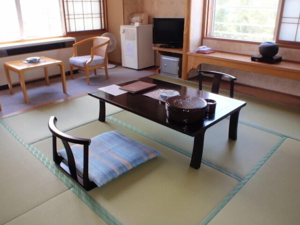 Gokan no Yu Tsuruya photo 9