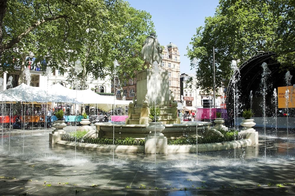 Premier Inn London Leicester Square photo 9