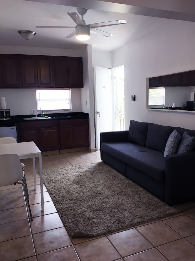 Boulevard 301 photo 8