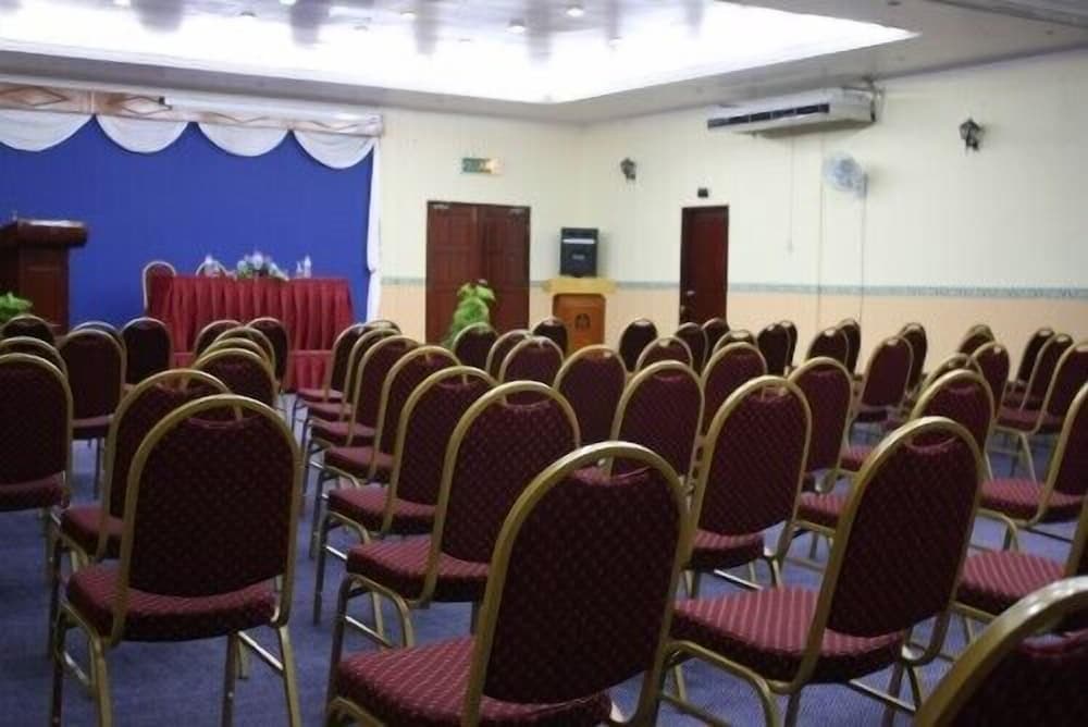 meeting & event spaces