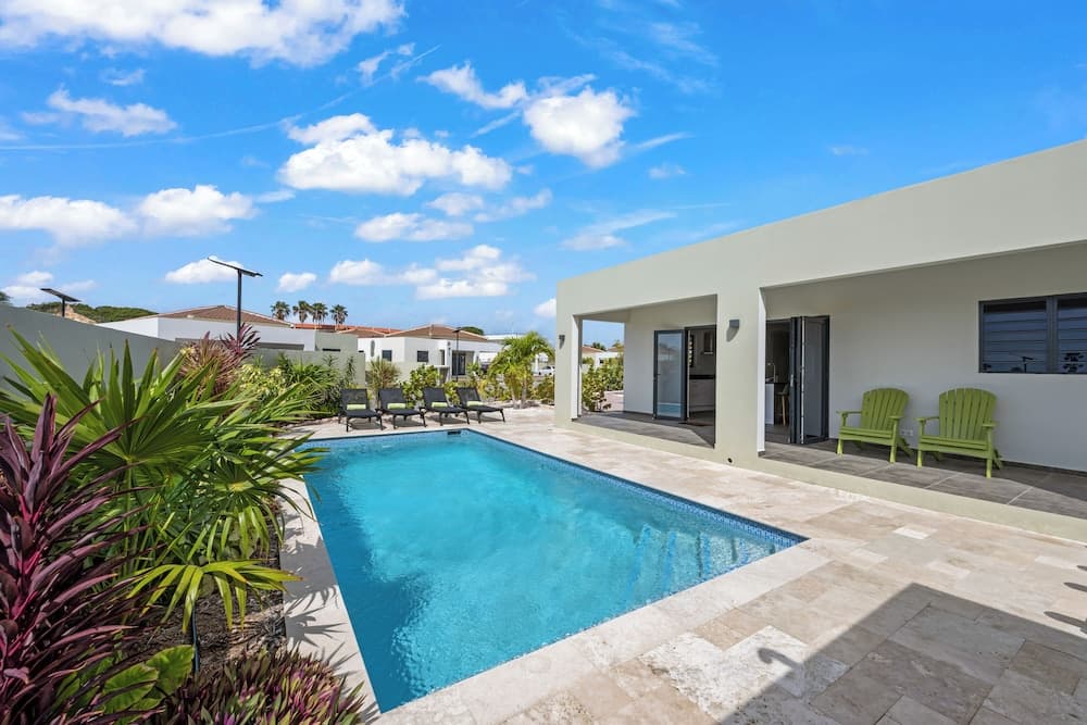 Villa Amber with pool at mambo beach photo 9