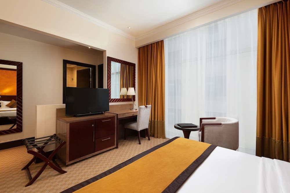 Landmark Premier Hotel photo 3