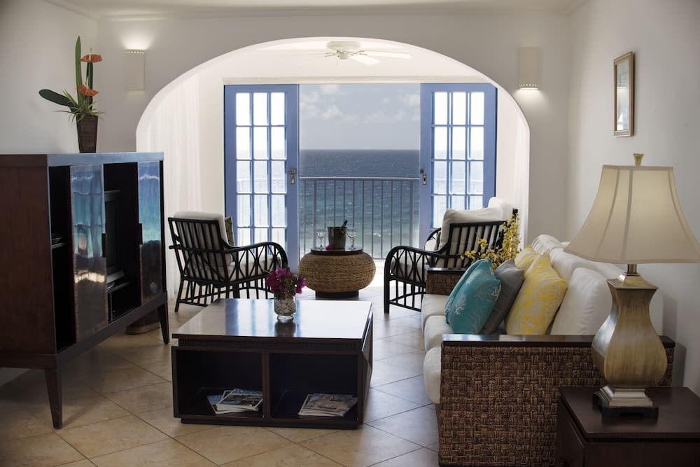 South Ocean Villa 402 photo 2